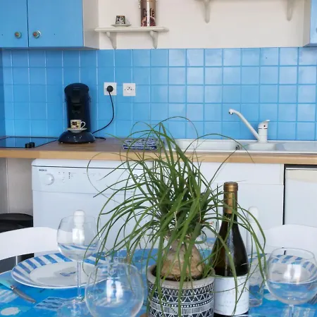 Face à La : Lumineux Appartement